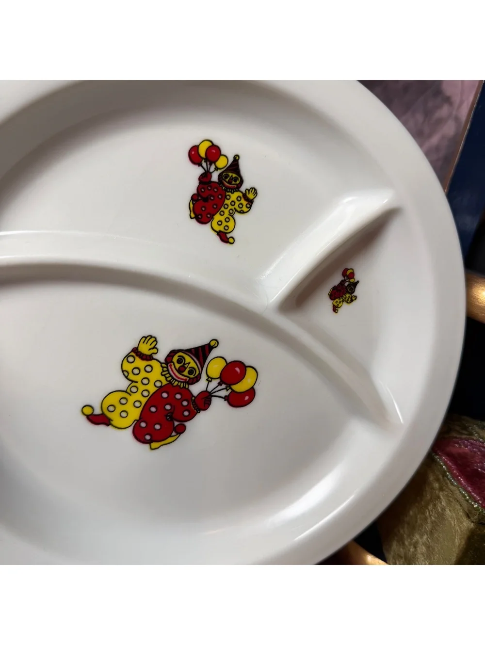 Kids Vintage Retro 80’s Clown Divider Plate